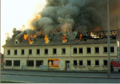 dastott2.jpg (23991 Byte)